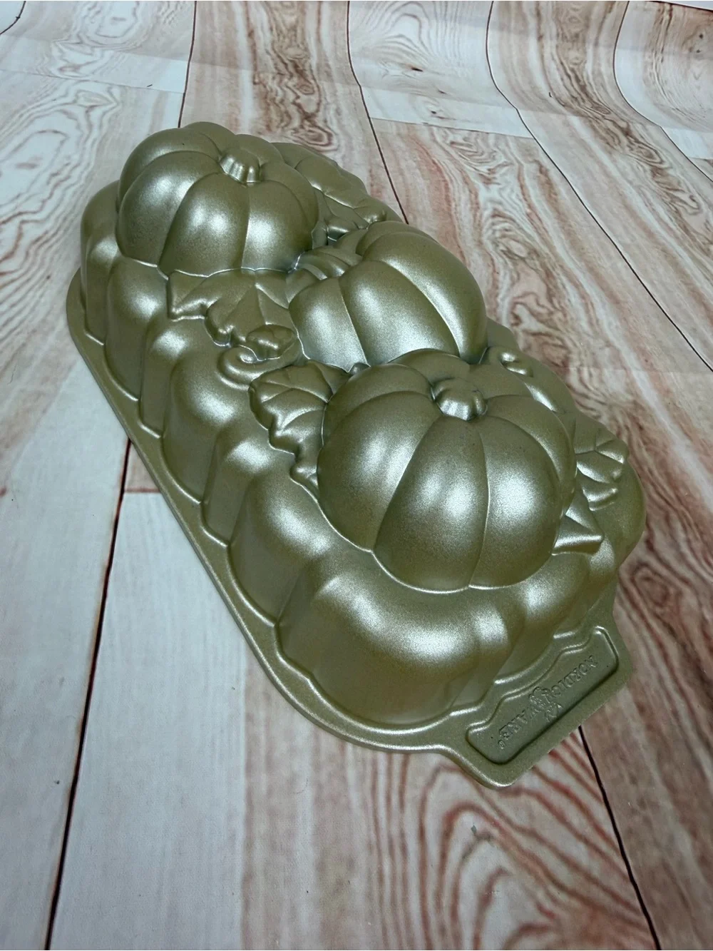 Nordic Ware Decorative Loaf Pan